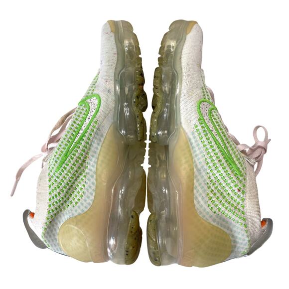 NIKE Air Vapormax Flyknit 2021 “Feel Love” FD0871-100 Sneaker Size US 9 - Picture 8 of 13